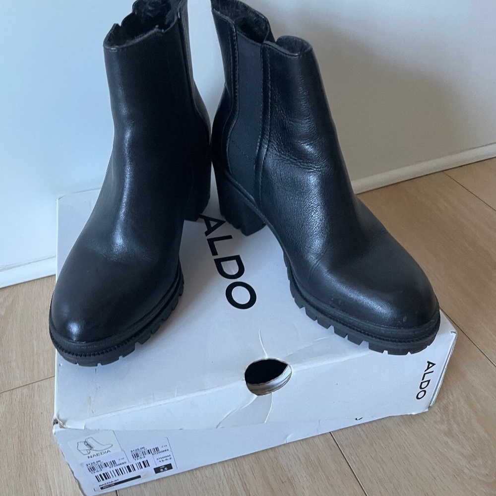 ALDO Naedia Boot Womens's Size 8.5